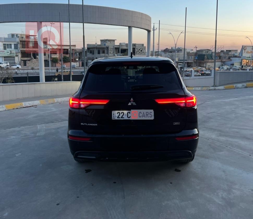 ميتسوبيشي اوتلاندر